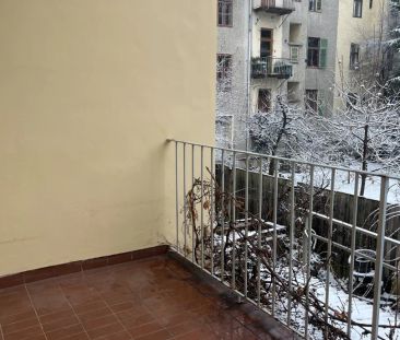 2-Zimmer-Altbauwohnung mit Balkon - Foto 1