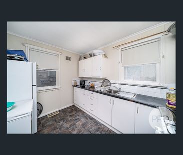 40 Gilmore Avenue, Mount Austin NSW 2650 - Photo 3