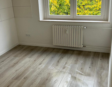 TOP 2-Zimmer-Wohnung mit großer Küche! - Photo 1