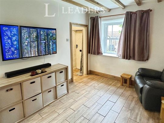 2 bedroom house to rent - Photo 1