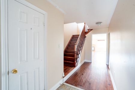 For Lease - 74 Kirkland Place Unit# Main, Whitby, Ontario - Photo 5