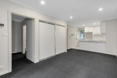 Ground floor. Private. Convenient. - Photo 4