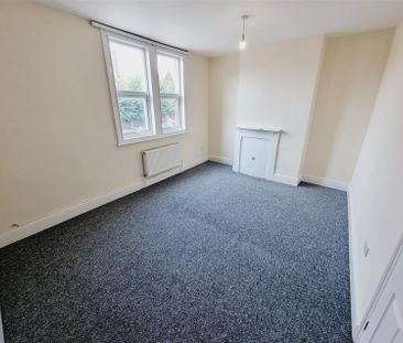 3 Bedroom House to Rent in Wellingborough Road, Rushden, Northants,... - Photo 5
