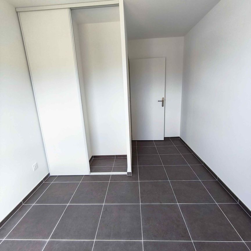 4 pièces - 79 m² - 2ème étage - Colocation non autorisée - Photo 1