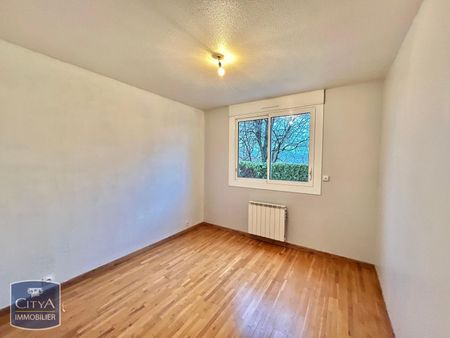 Location Appartement 4 pièces 78m² ST PRIEST EN JAREZ 42270 - Photo 4