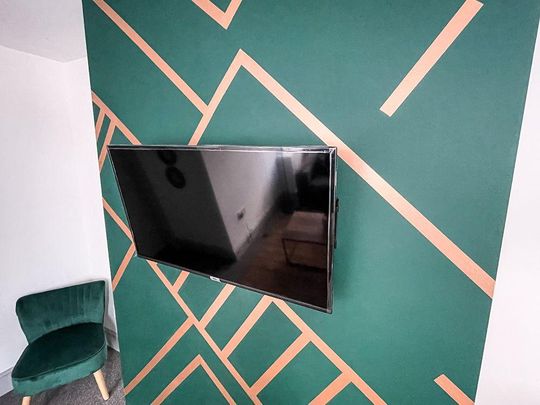 1 bedroom in a house share to rent - Photo 1