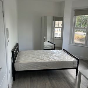 Studio Flat, South Hill Avenue, HA2 - Photo 2