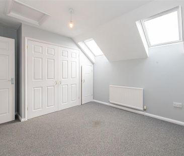 2 bed House To Let - Photo 2