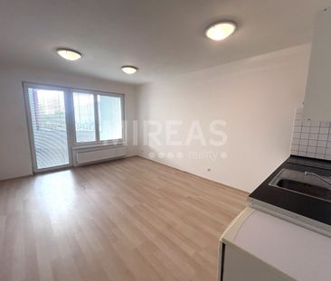 Pronájem bytu 1+kk 38 m² - Photo 3