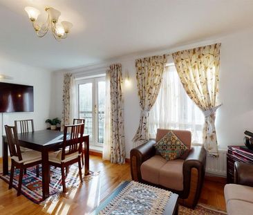 2 bedroom flat to rent - Photo 2