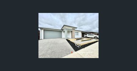 Modern Furnished Studio Rooms – All Utilities Included ⚡Exclusive offer: 1 week rent free* ⚡ - Photo 4