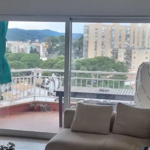 Piso en alquiler en Z. Passeig del Mar - Photo 1