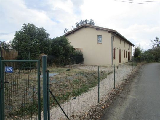 Location appartement 5 pièces - 108m² à Thil (31530) - Photo 1