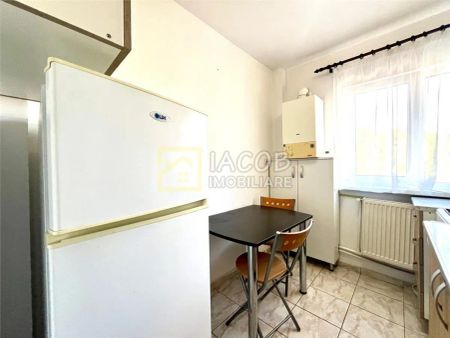 Apartament 2 camere, zona Vasile Alecsandri - Prefectura Bacau - Fotografie 3