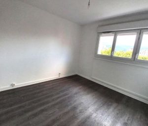 Location Appartement à ECHIROLLES - Photo 1