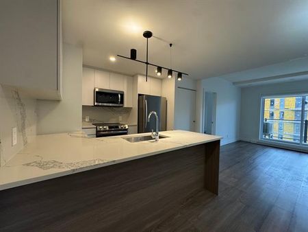 285 Boul. Hymus - Photo 4