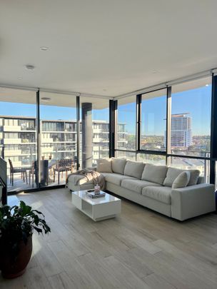 Surfers Paradise - Photo 1