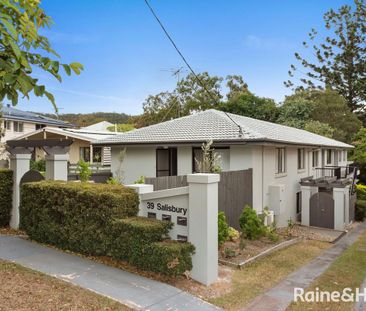 2/39 Salisbury Street, Indooroopilly, QLD 4068 - Photo 6