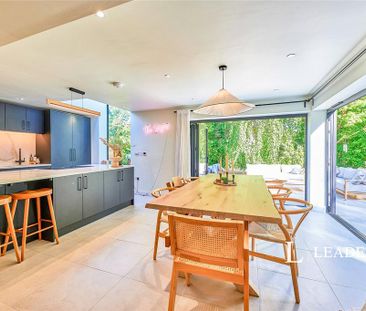 4 bedroom detached house to rent - Photo 5