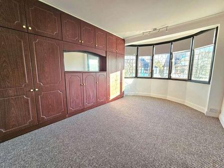 Norfolk Road, Upminster, RM14 - Photo 5