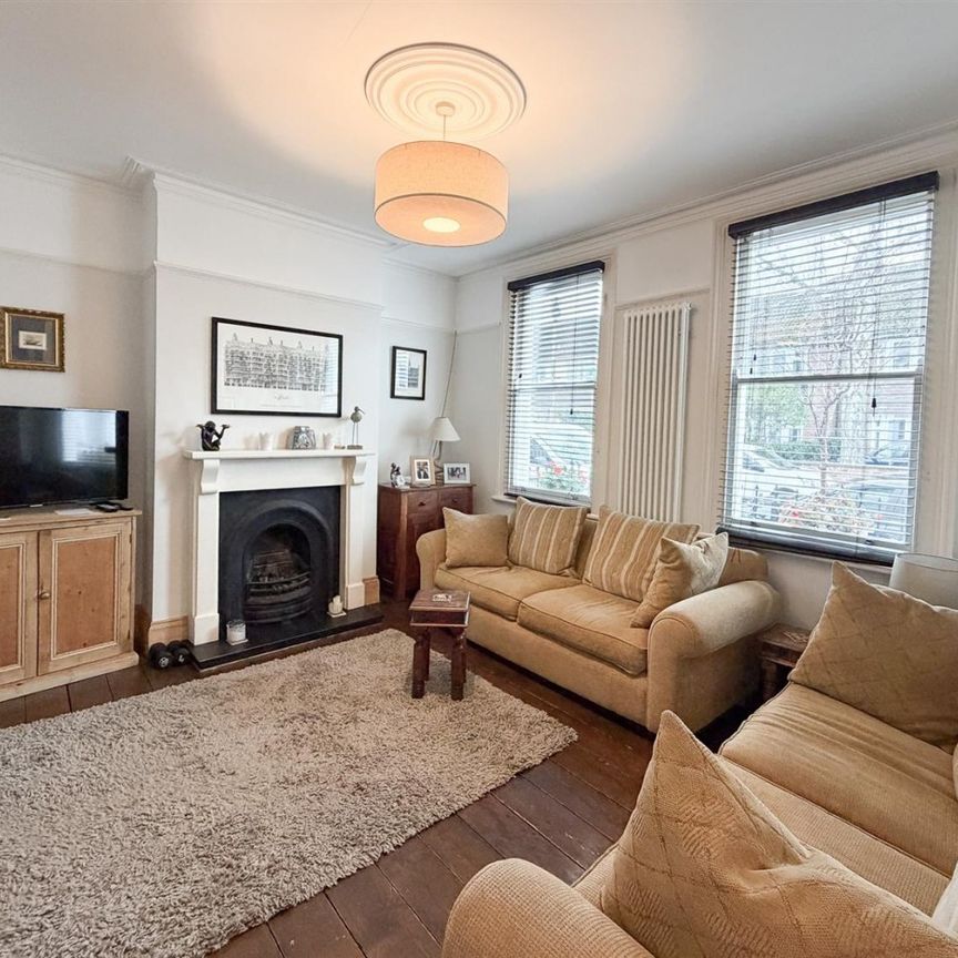 Victoria Terrace, Cheltenham GL52 6BN - Photo 1