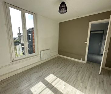 Location Studio 1 pièces 25 m2 à Saint-Quentin - Photo 1