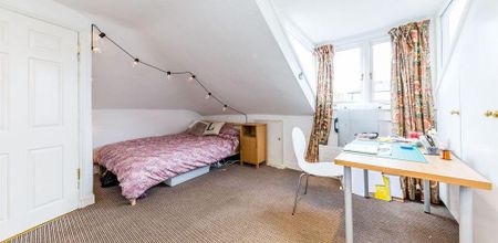 3 bedroom flat to rent - Photo 2