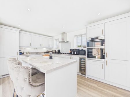 52 Ridgeway Avenue Berry Hill, Berry Hill, Coleford - Photo 4