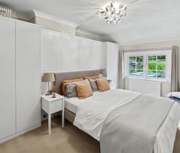 3 bedroom end of terrace house to rent - Photo 3