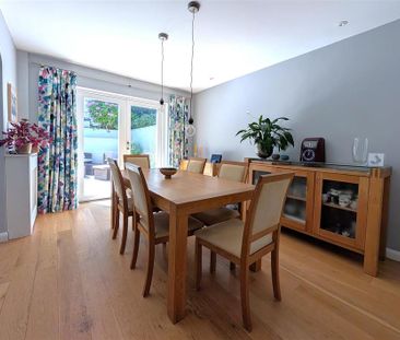 4 bedroom terraced house to rent - Photo 2