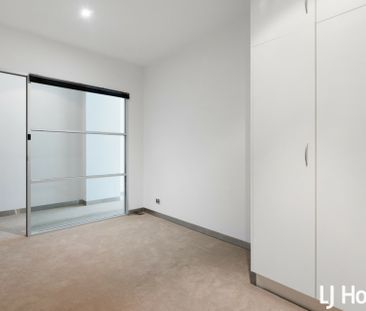 2 Bedroom Apartment - Photo 2