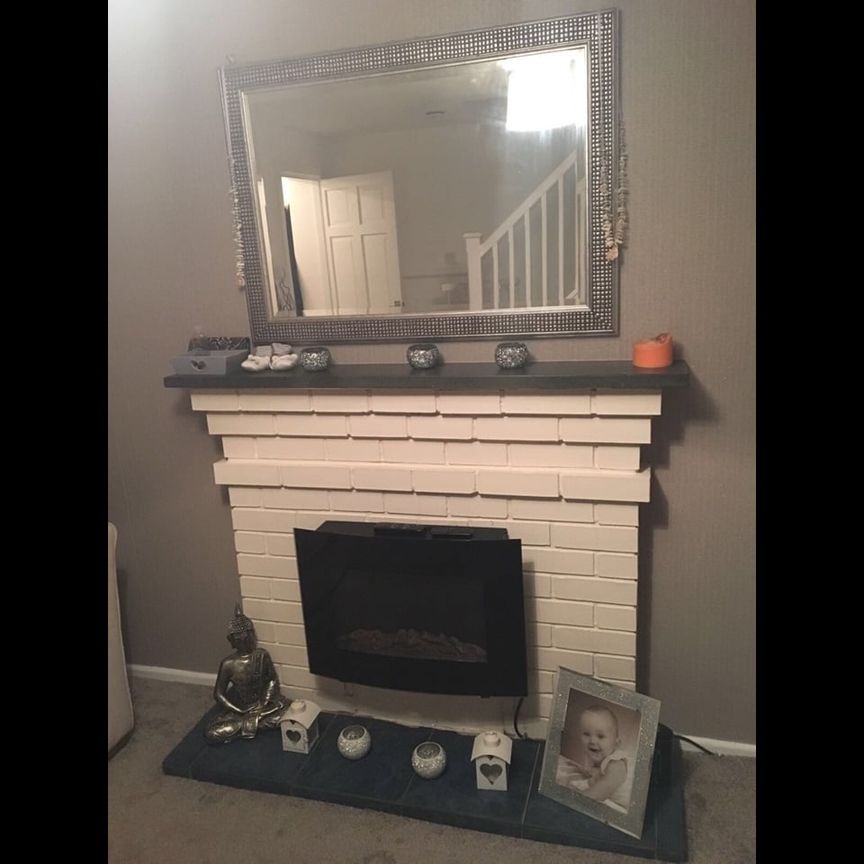 2 Bed Semi-Detached House, Windmill Avenue, M5 - Photo 1