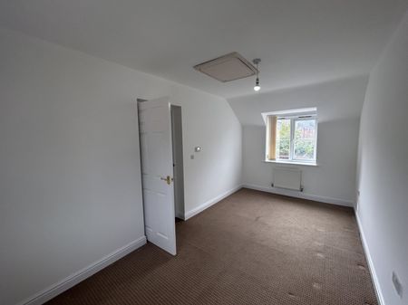 3 bedroom semi-detached house to rent - Photo 4