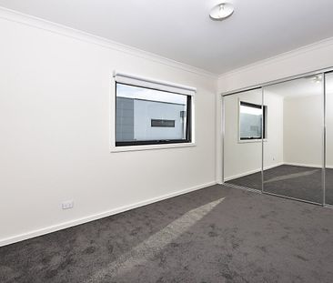 Modern Coastal Living Over Three Spacious Levels - Photo 2