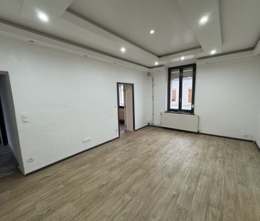 Location Appartement 5 pièces 85m² JOEUF 54240 - Photo 1