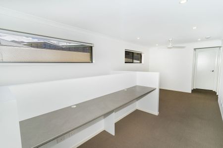 4 Bedroom Family Home located in Springfield Rise - Available January 2026! - Photo 5