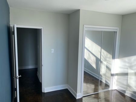 Renovated 2 Bedroom with Amazing Lake Views - Photo 3