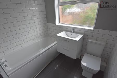 2 bedroom terraced house to rent - Photo 3