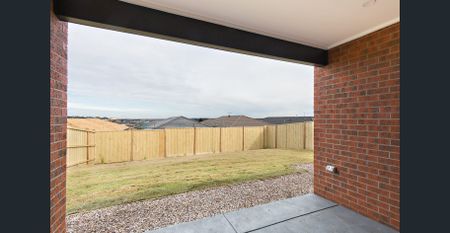 MODERN FOUR BEDROOM TWO LIVING AREA HOME LOCATED IN WINTER VALLEY - Photo 5