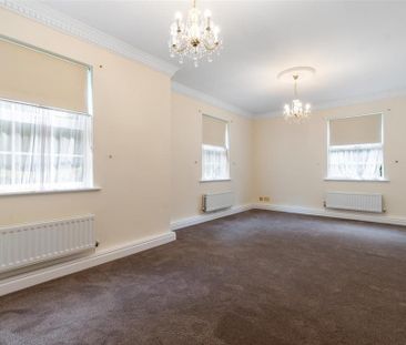 3 bedroom apartment to rent - Photo 3