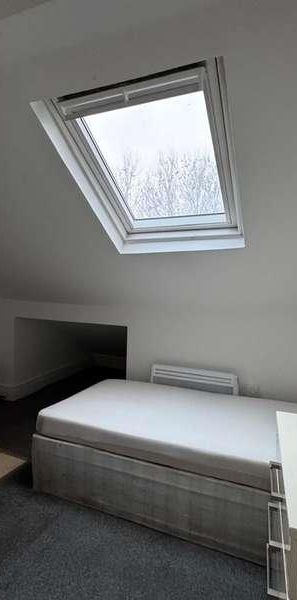 The Avenue, London, W13 - Photo 1