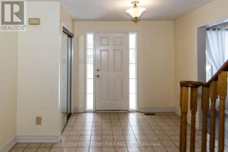 11 FOSTER CRESCENT - Photo 5