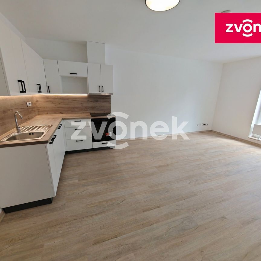 Pronájem bytu 1+kk a garsoniéry 40 m² - Photo 1