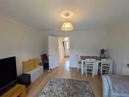 2 bedroom terraced house to rent - Photo 3