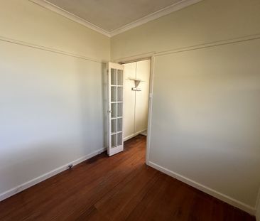 12 Cameron Avenue,, Shepparton VIC 3630 - Photo 5