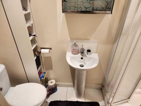 Apartment 7 190 Albertbridge Road, Belfast, BT5 4GU - Photo 5