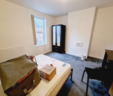 4 Bed Student Accommodation - Photo 5