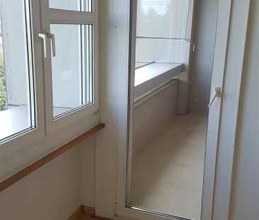 Duplex in a well-maintained property - Photo 5