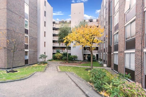 Studio Flat, Dinerman Court, NW8 - Photo 1