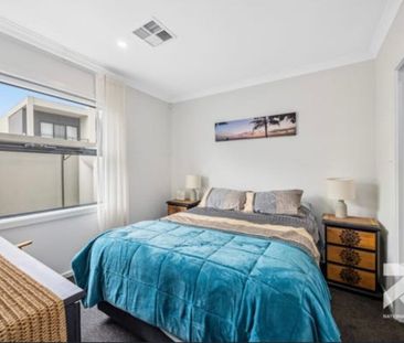 Port Adelaide - Photo 6